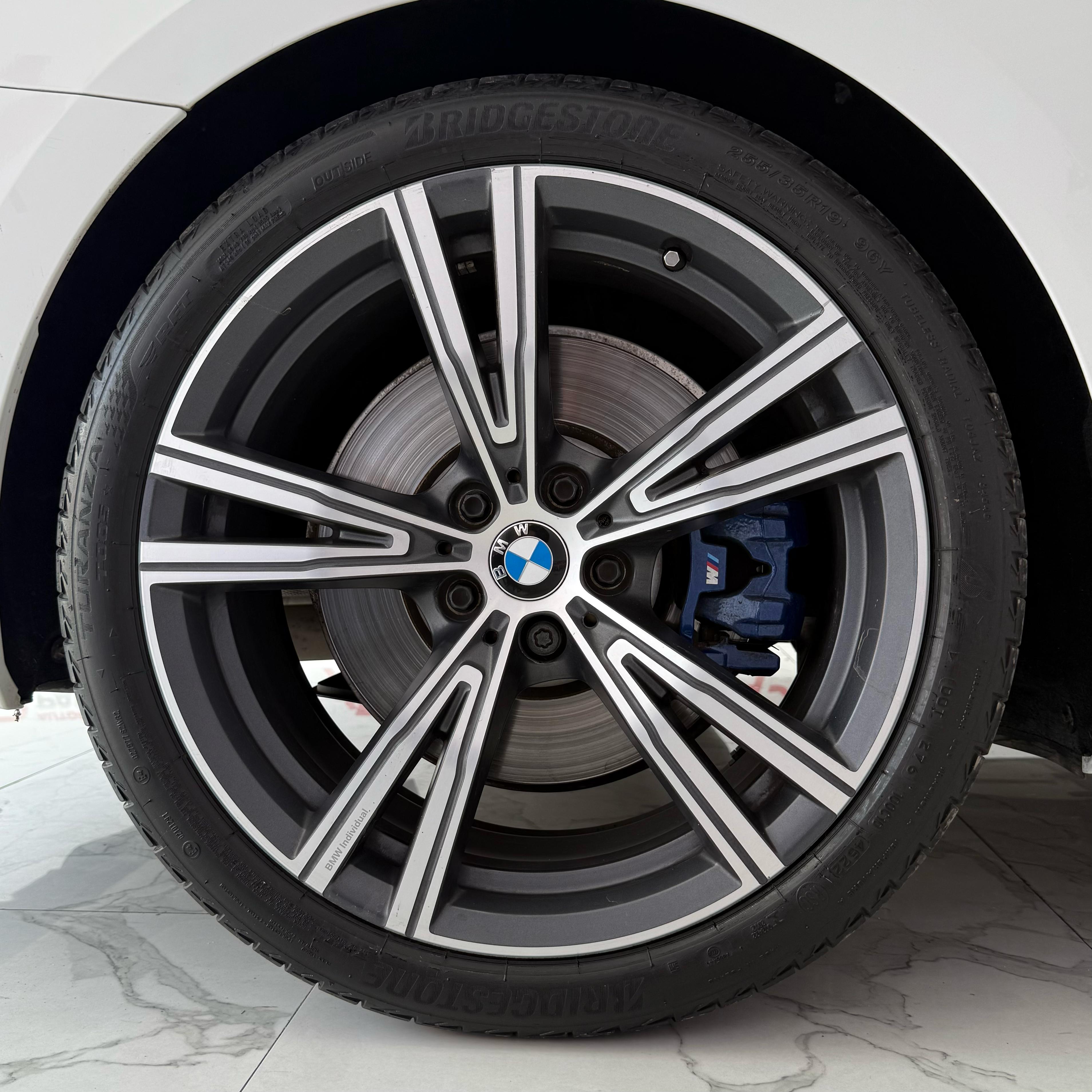 placeholder image wide