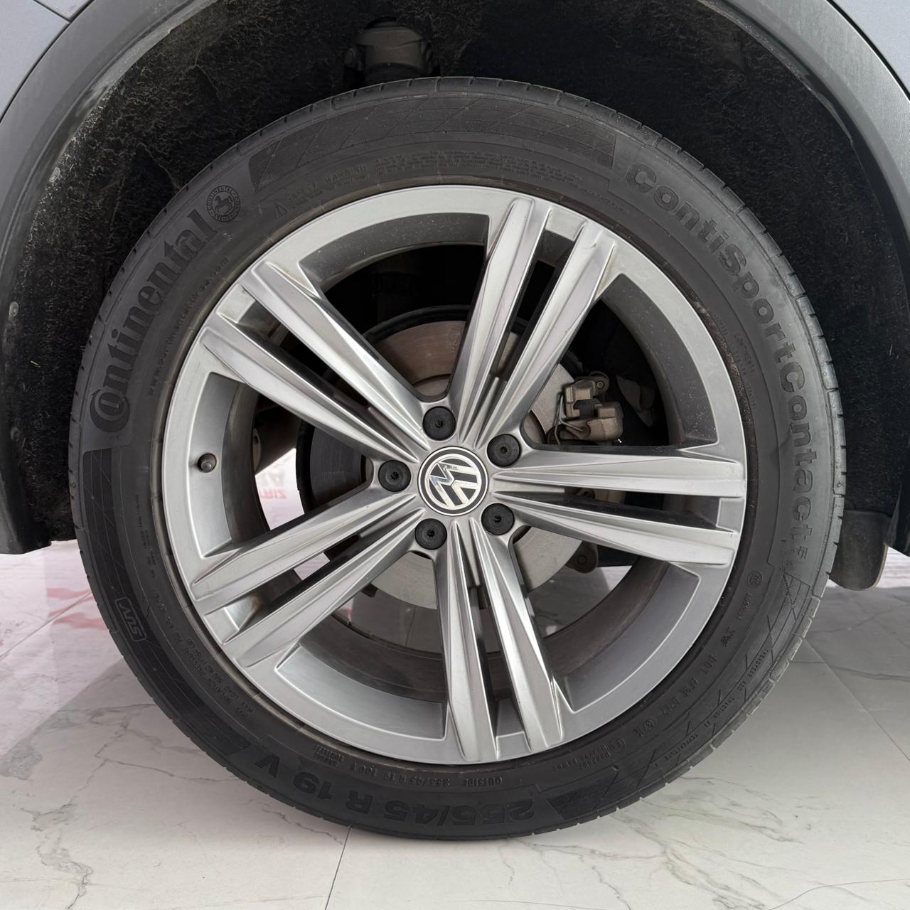 placeholder image wide