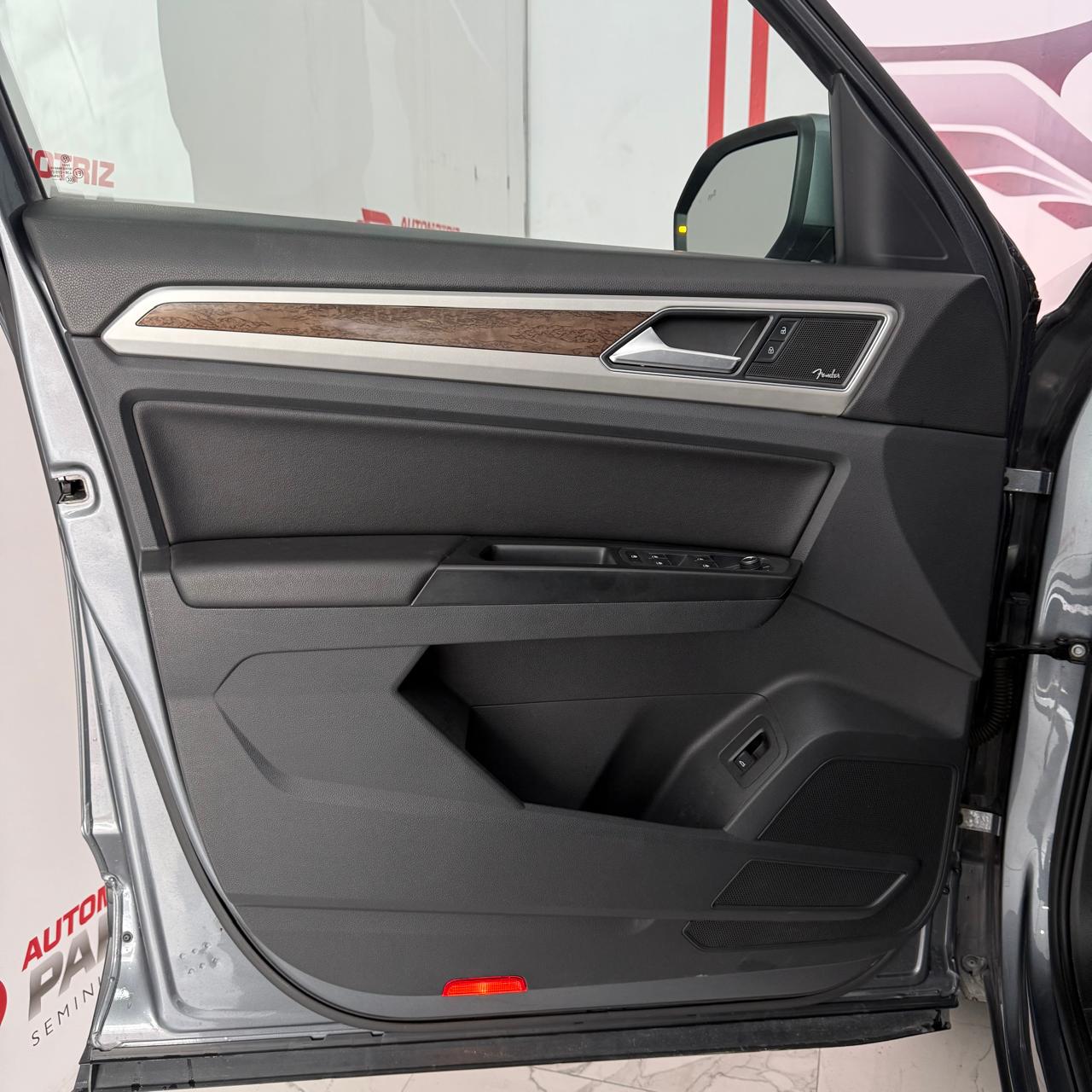 placeholder image wide