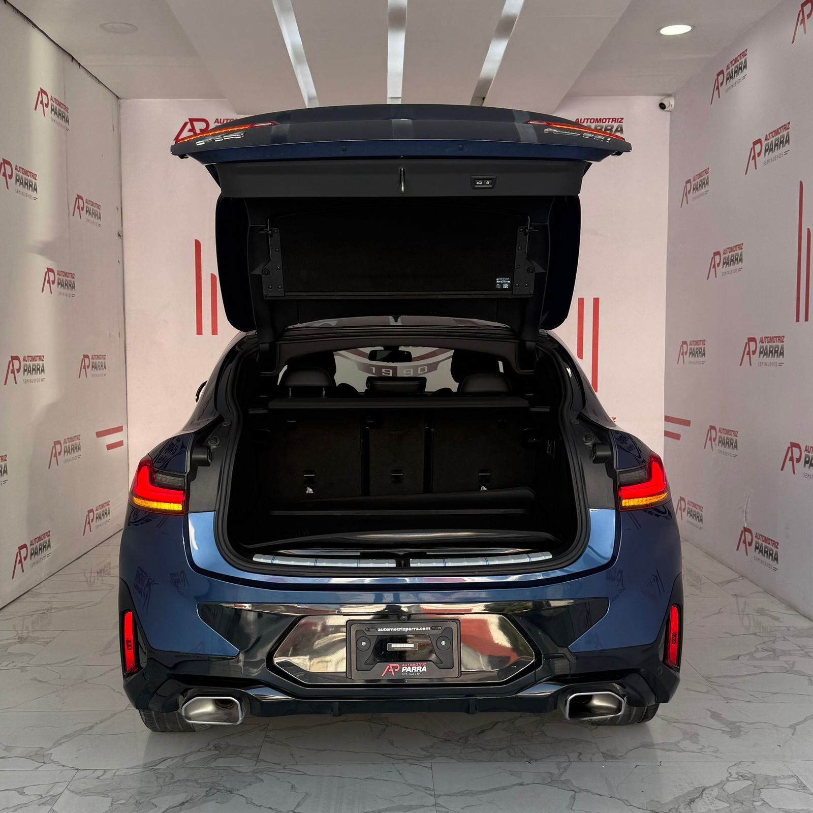 placeholder image wide