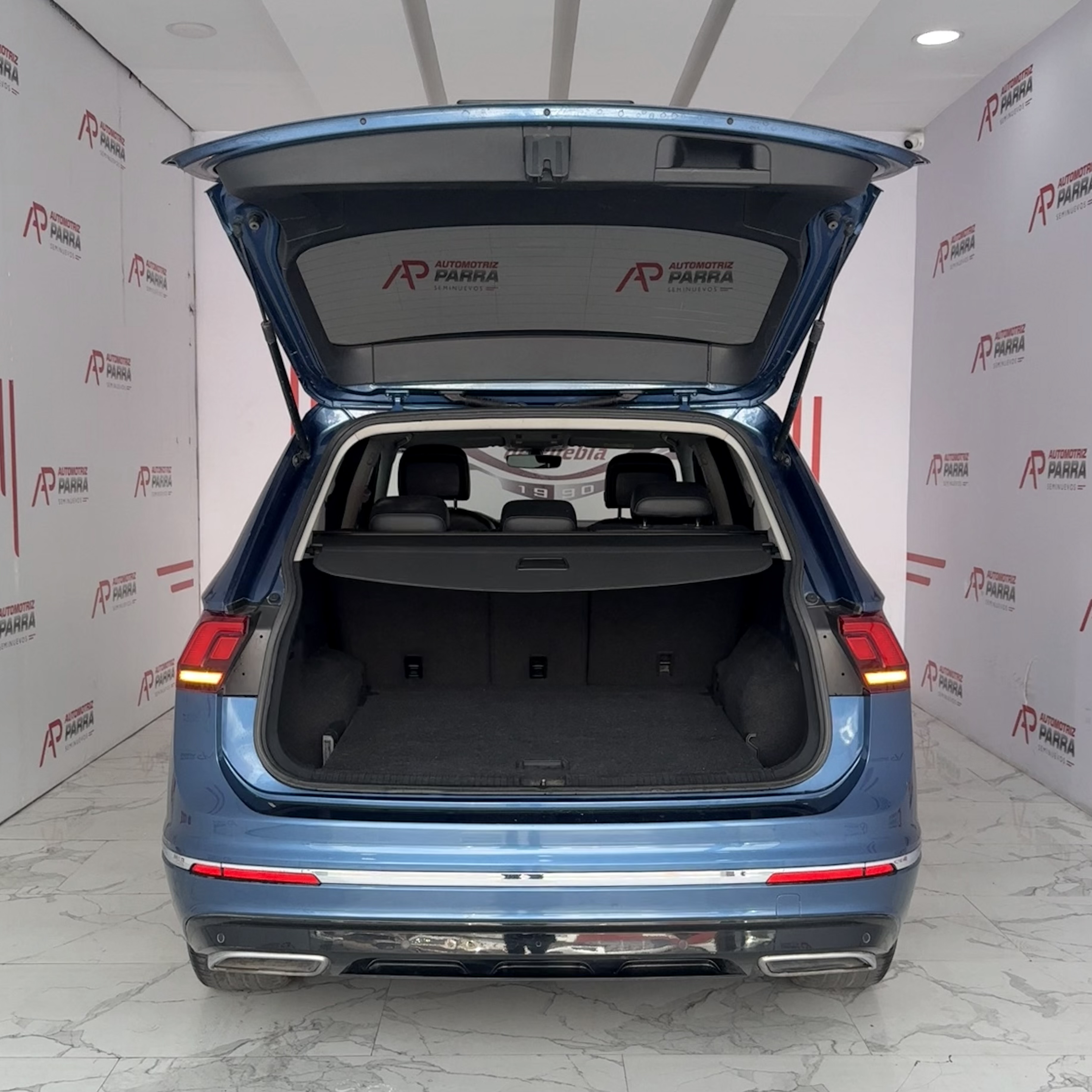 placeholder image wide