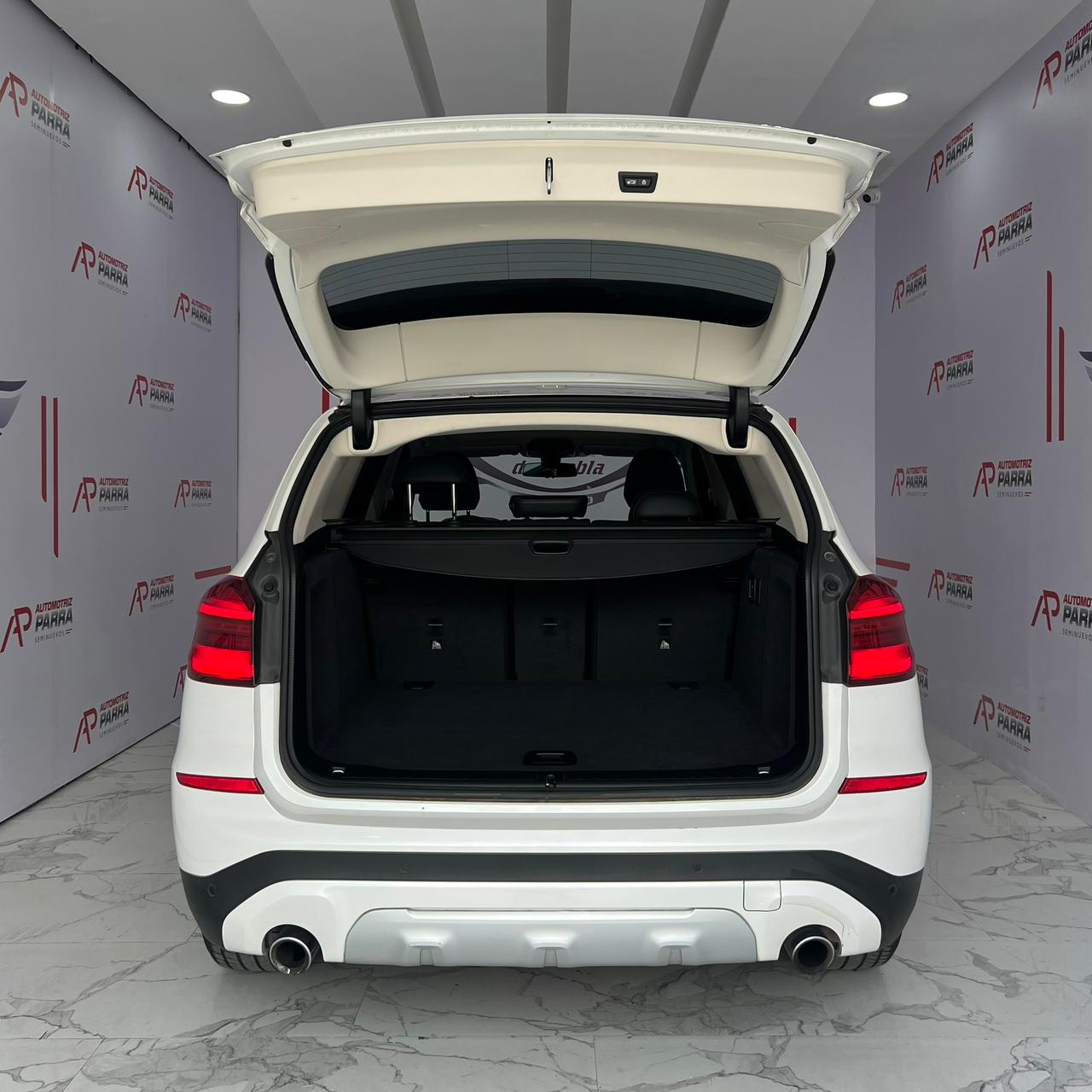 placeholder image wide