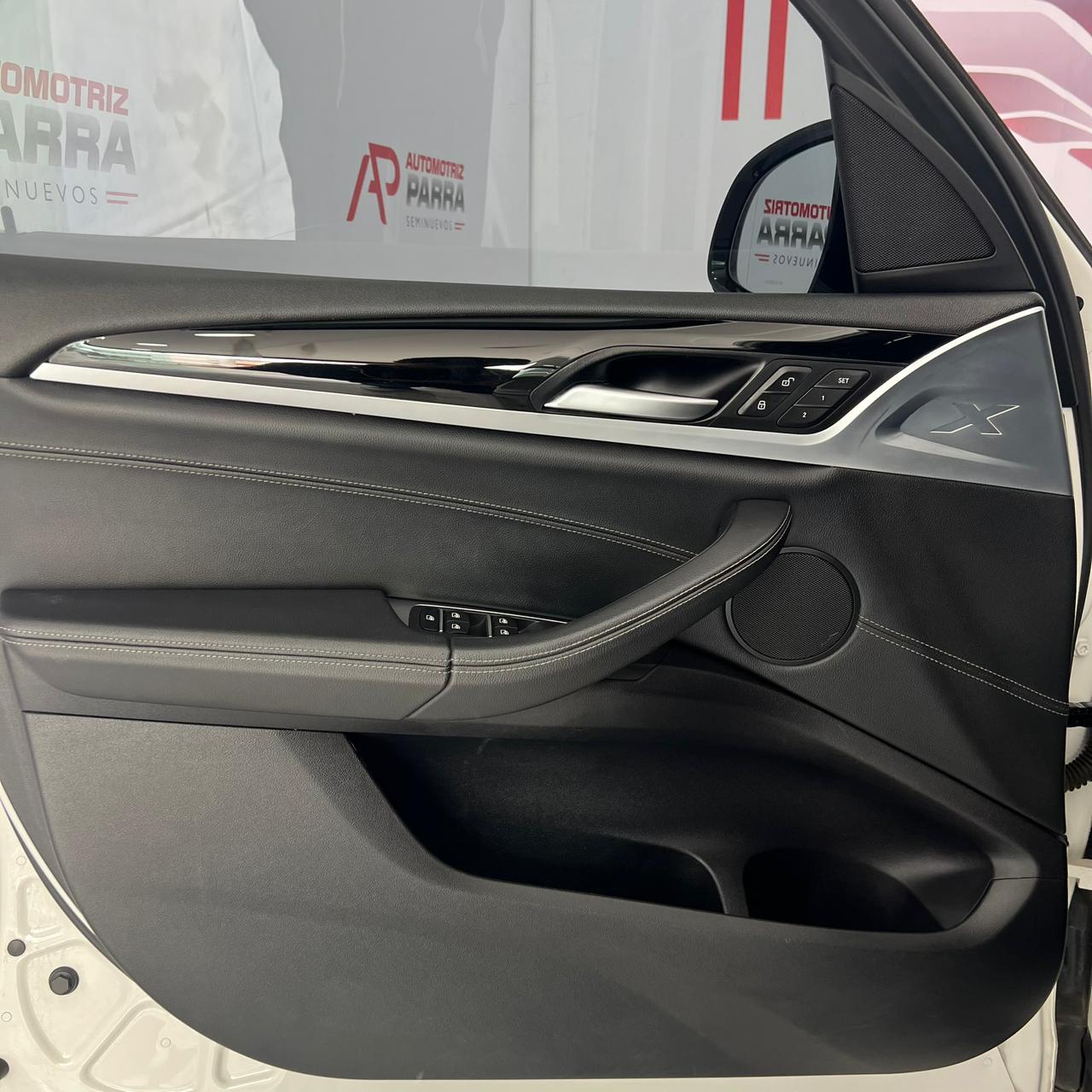 placeholder image wide