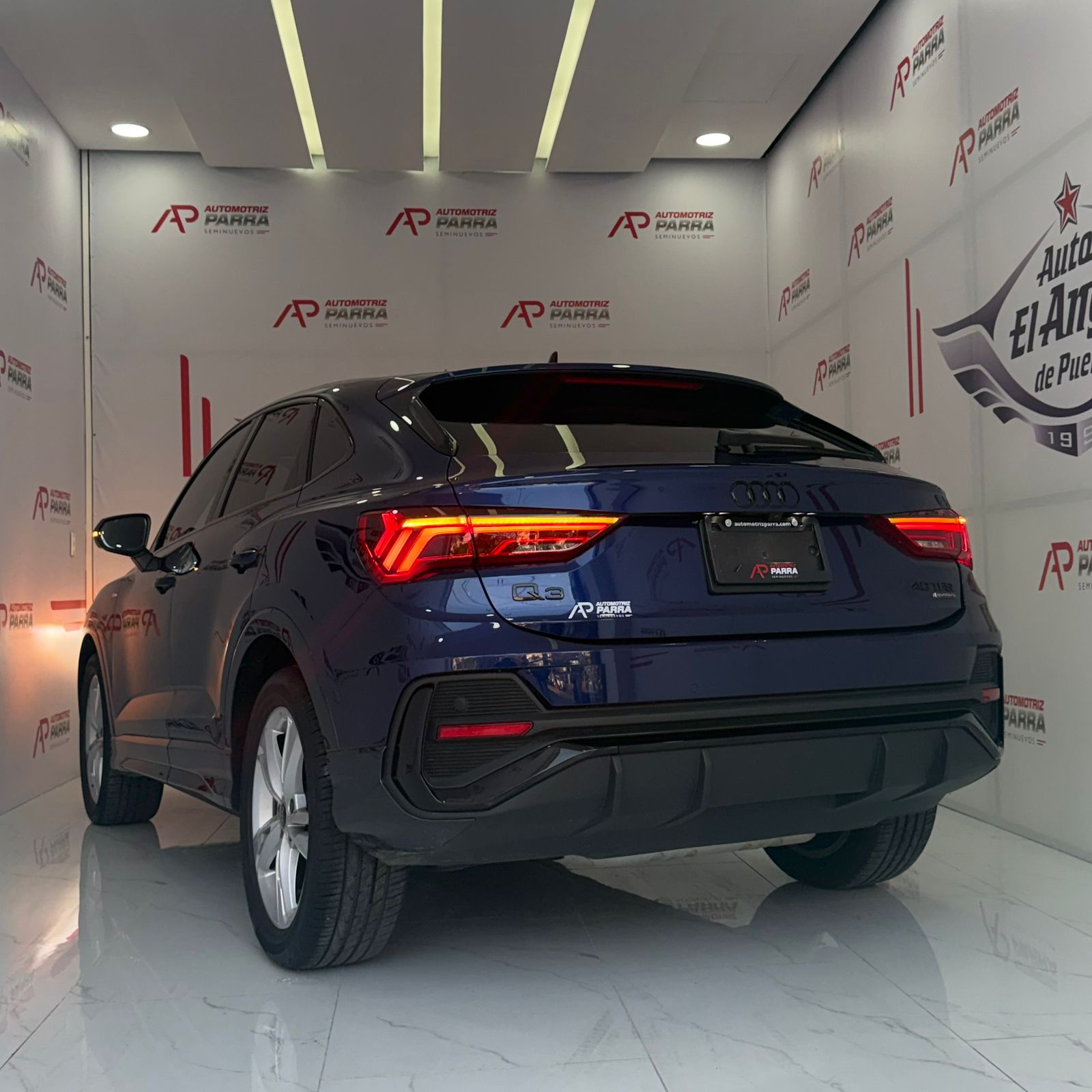 placeholder image wide