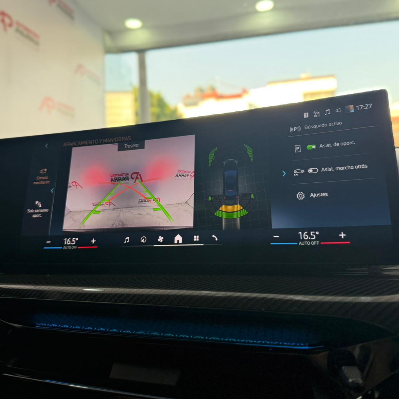 placeholder image wide