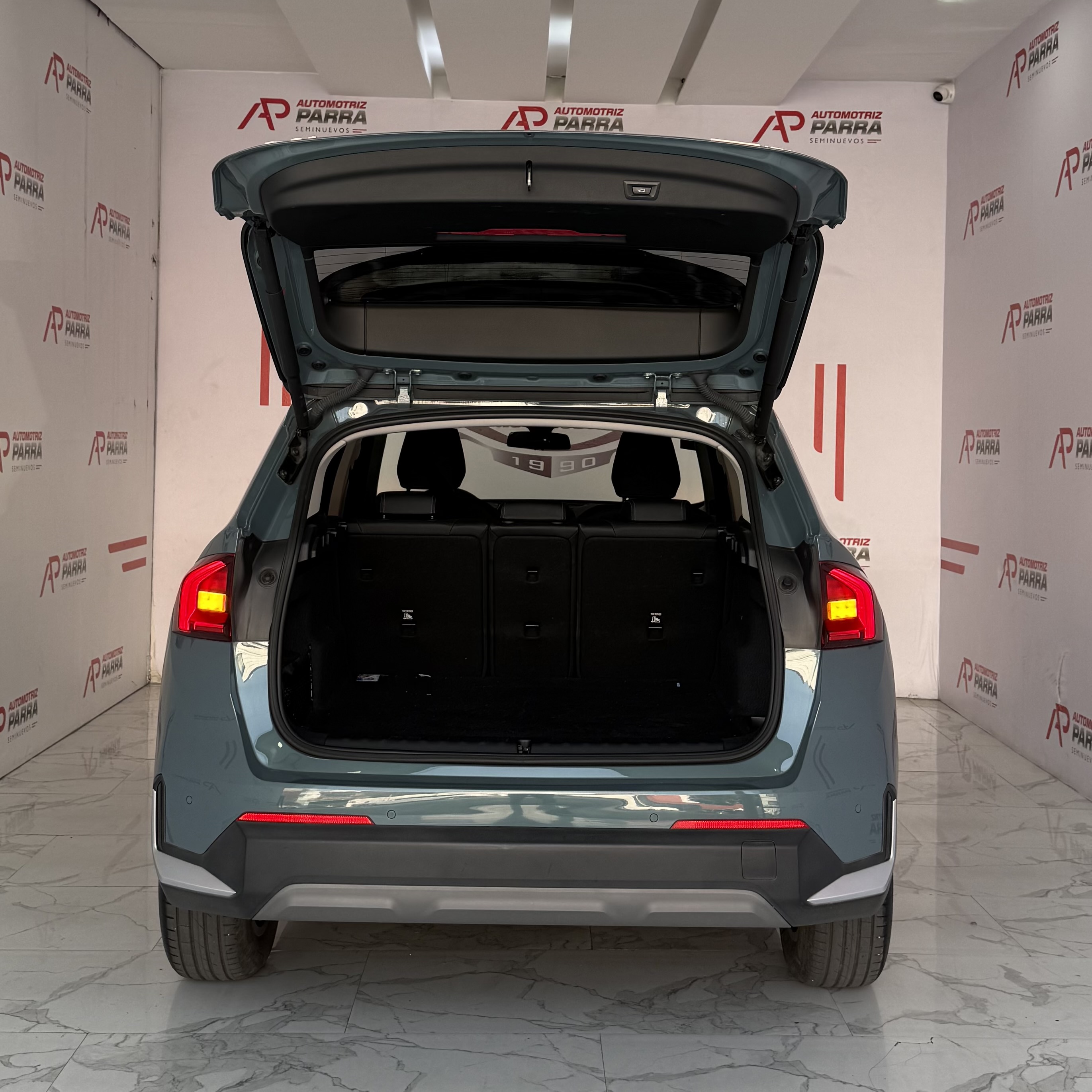 placeholder image wide