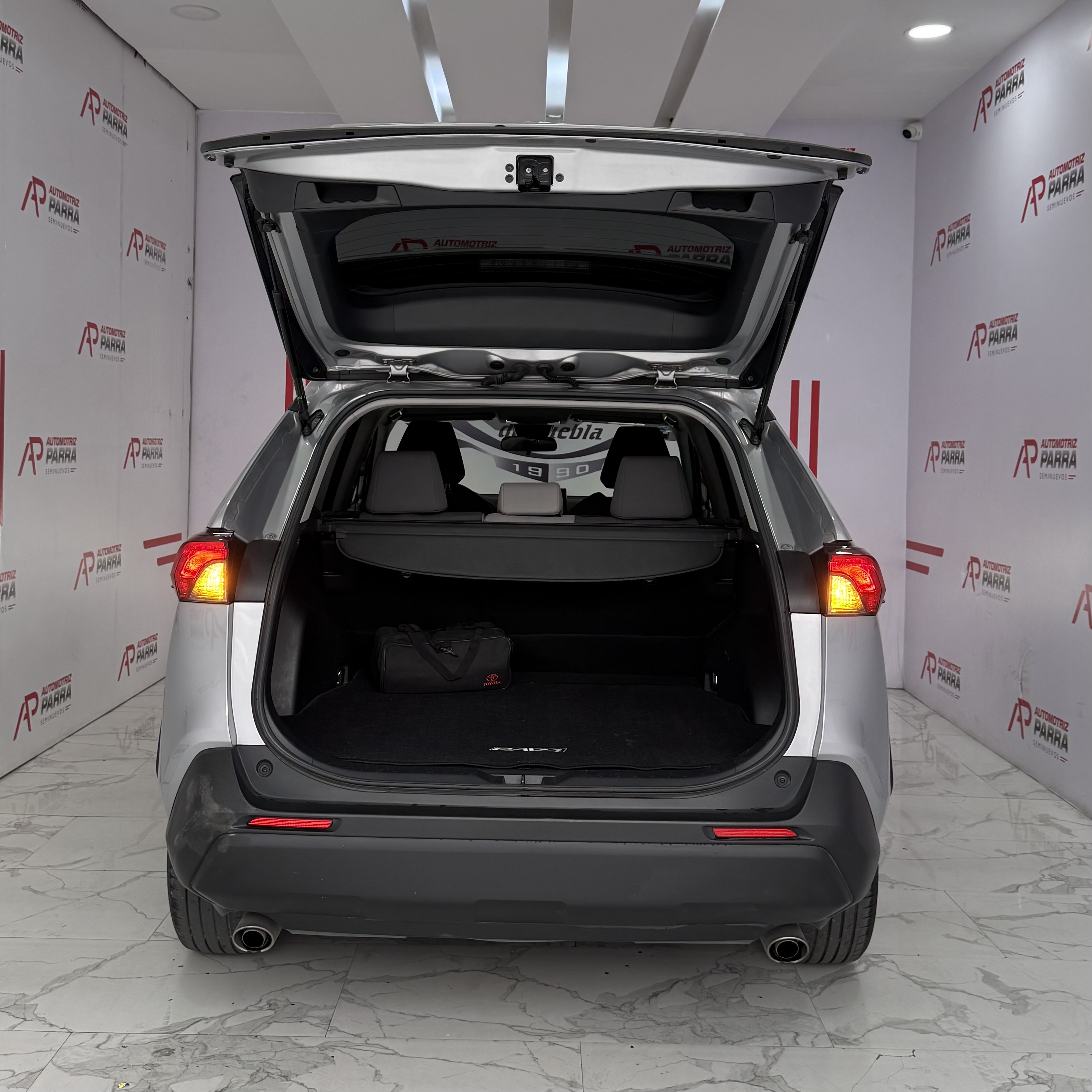 placeholder image wide