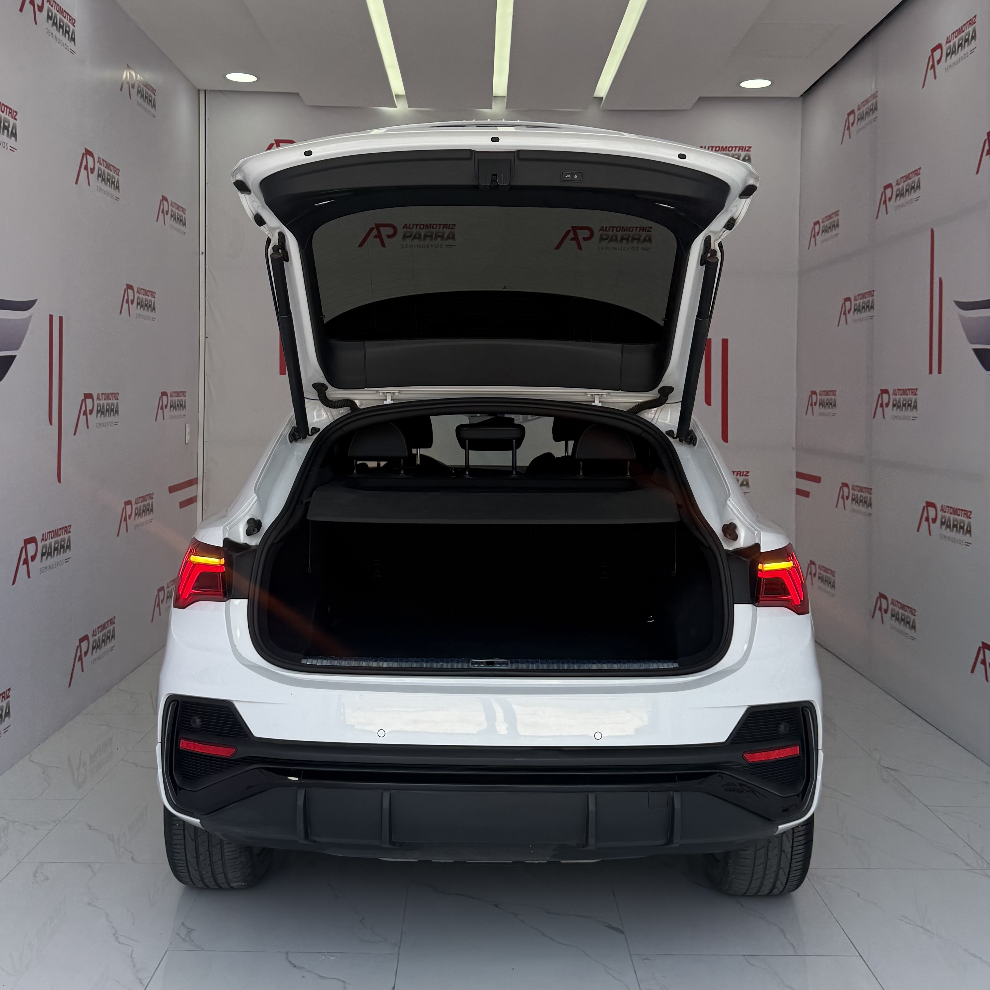 placeholder image wide